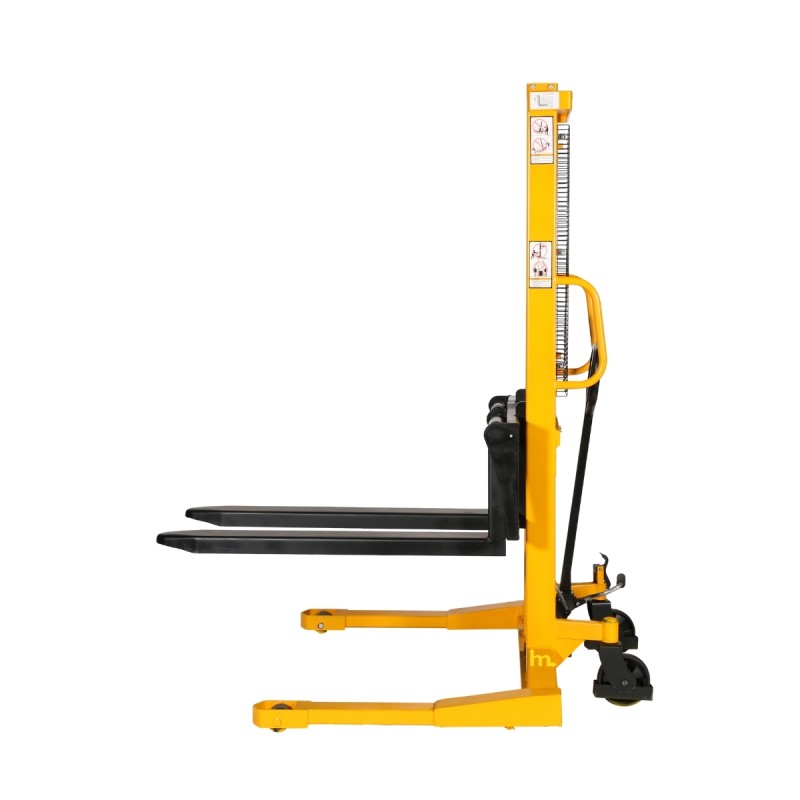 Vista de perfil del apilador manual horquillas regulables 1600mm 2t con horquillas medio-altas