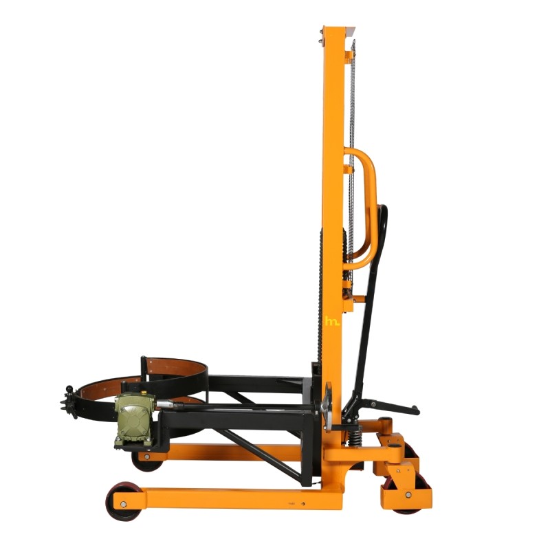 Vista de perfil del apilador volteador de barriles de plástico o metal 400 kg sin barril