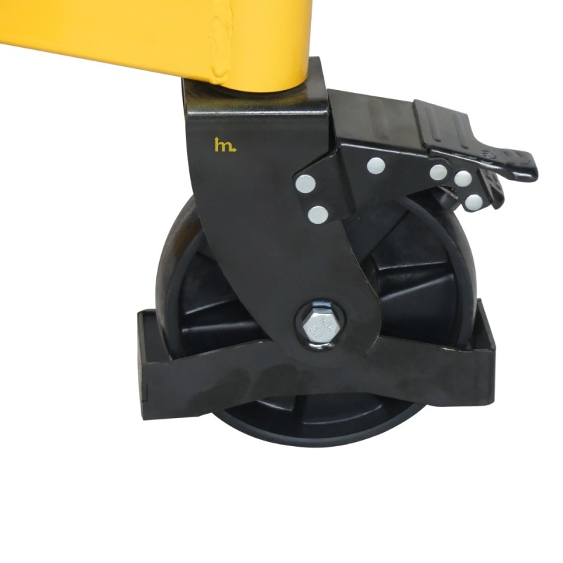 Vista de las ruedas del apilador Volteador de bidones 450kg - Uñas separación 850 mm para palets - Elevación 2100 mm