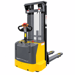 Apilador eléctrico elevación libre 4500 mm - Capacidad 1600 kg